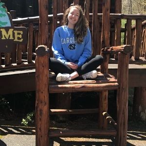 Meet your Posher, Kelly